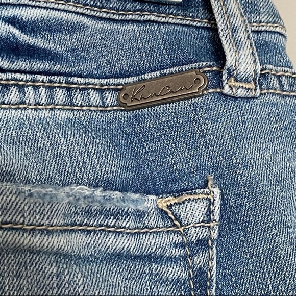 Kancan Medium-Light Wash Distressed 5.5" Inseam Denim Jean Shorts, size Small - Picture 10 of 16